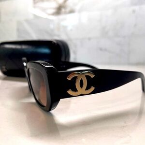 Chanel Sunglasses Excellent Condition❤️